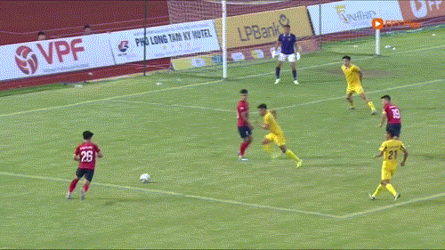 Thua đậm CAHN, Quảng Nam bấp bênh trong cuộc đua trụ hạng ảnh 10