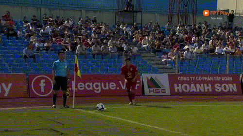 Kiếm được 3 điểm từ láng giềng Hà Tĩnh, SLNA nhiều cơ hội trụ hạng ảnh 7