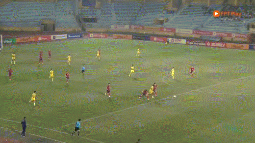 Hòa nhau 4-4, CAHN và Quảng Nam tạo nên màn rượt đuổi ngoạn mục từng phút giây ảnh 24