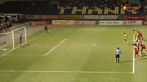 Lucas vùi dập mộng vô địch của Thể Công Viettel ảnh 9