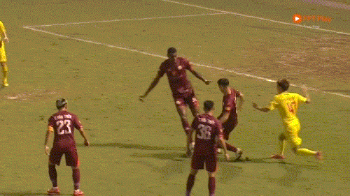 Bình Định thoát hiểm nhờ bàn thắng vàng của Vũ Minh Tuấn ảnh 12