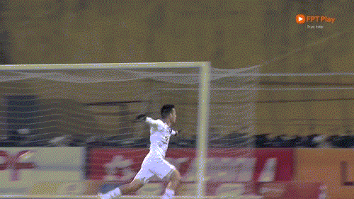 Văn Quyết lập cú đúp, CLB Hà Nội áp sát tốp 3 ảnh 25 Văn Quyết lập cú đúp, CLB Hà Nội áp sát tốp 3 ảnh 25