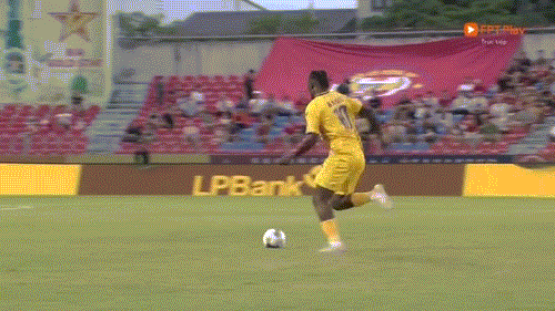 Kiếm được 3 điểm từ láng giềng Hà Tĩnh, SLNA nhiều cơ hội trụ hạng ảnh 5