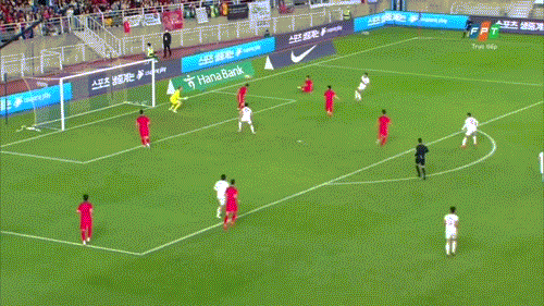 Đội tuyển Hàn Quốc dội mưa bàn thắng vào lưới đội tuyển Việt Nam ảnh 22