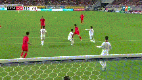 Đội tuyển Hàn Quốc dội mưa bàn thắng vào lưới đội tuyển Việt Nam ảnh 36