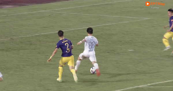 Nam Định gieo sầu cho Hà Nội, bứt phá trong cuộc đua vô địch ảnh 37