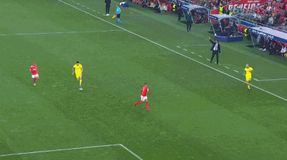 Bàn thắng khai thông bế tắc của Barella