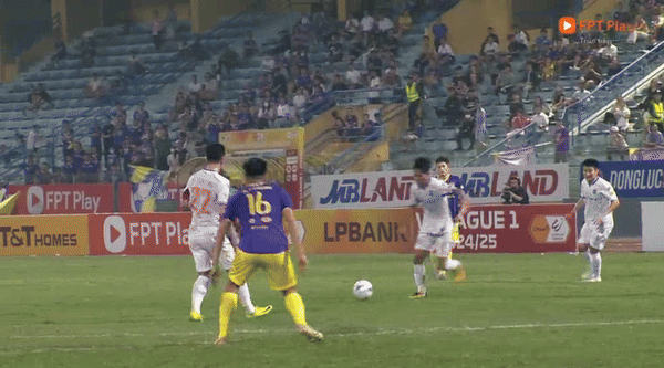 CLB Hà Nội trở lại tốp 3 LPBank V-League 2024/25 ảnh 5