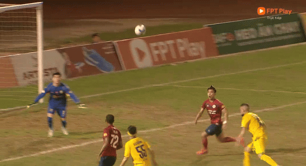 Pha bóng CAHN ghi bàn duy nhất trong trận Pha bóng CAHN ghi bàn duy nhất trong trận