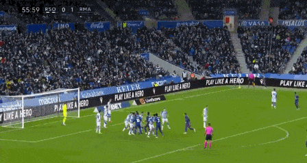 Jovic ấn định tỷ số 2-0 Jovic ấn định tỷ số 2-0