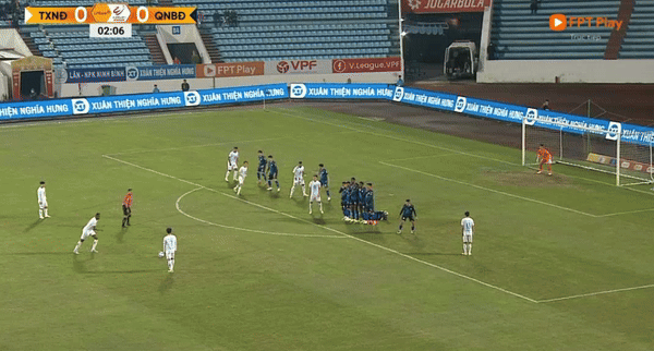 Thắng dễ Bình Định, Nam Định tái chiếm ngôi đầu LPBank V-League 2024/25 ảnh 3