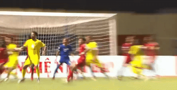 Pha đánh đầu ghi bàn của Ramos Pha đánh đầu ghi bàn của Ramos