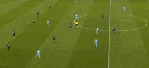 Pha ghi bàn không được công nhận của Jesus