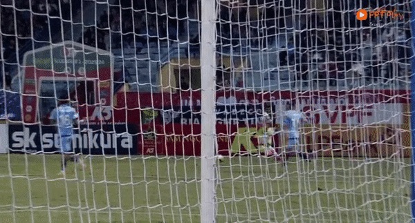 Quang Hải ghi bàn, GĐKT Trần Tiến Đại nhận thẻ đỏ trong ngày CAHN đại thắng Bình Dương ảnh 15