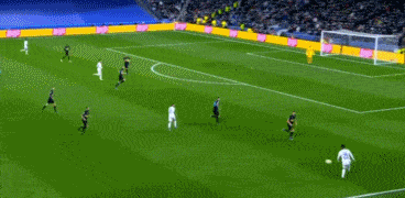 Kroos ghi bàn mở tỷ số