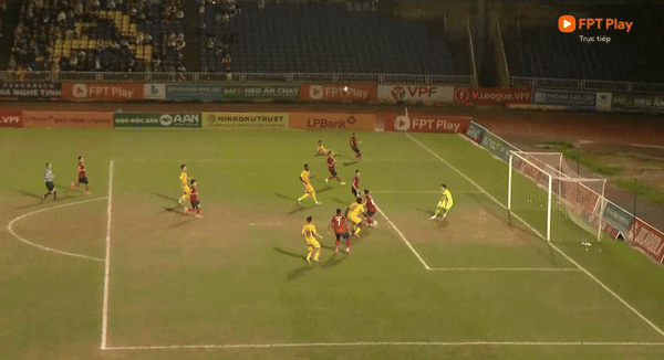 Bị SLNA cầm chân, CAHN xa dần giấc mơ vô địch ảnh 11 Bị SLNA cầm chân, CAHN xa dần giấc mơ vô địch ảnh 11