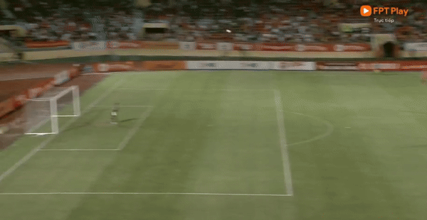 Đè bẹp SHB Đà Nẵng, Thể Công Viettel phả hơi nóng vào cuộc đua vô địch ảnh 6 Đè bẹp SHB Đà Nẵng, Thể Công Viettel phả hơi nóng vào cuộc đua vô địch ảnh 6