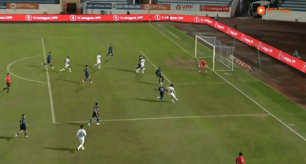 Thắng dễ Bình Định, Nam Định tái chiếm ngôi đầu LPBank V-League 2024/25 ảnh 4