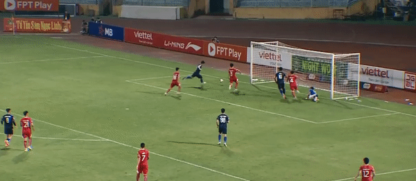 Hoàng Đức rực sáng, Viettel giành trọn 3 điểm trước Bình Định ảnh 7 Hoàng Đức rực sáng, Viettel giành trọn 3 điểm trước Bình Định ảnh 7