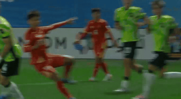 Tình huống U17 Việt Nam dứt điểm trúng cột dọc Australia Tình huống U17 Việt Nam dứt điểm trúng cột dọc Australia