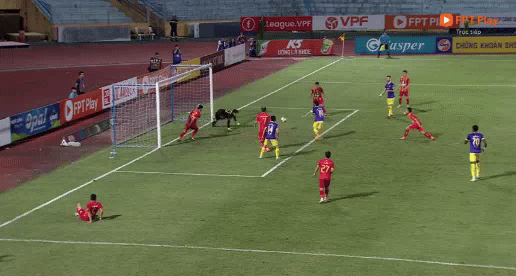 CLB Hà Nội ngược dòng Thanh Hoá bằng cú đúp của Văn Quyết ảnh 10 CLB Hà Nội ngược dòng Thanh Hoá bằng cú đúp của Văn Quyết ảnh 10