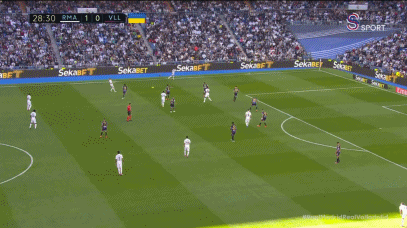 Benzema nâng tỷ số lên 2-0 Benzema nâng tỷ số lên 2-0