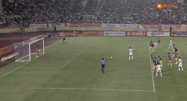 Nam Định gieo sầu cho Hà Nội, bứt phá trong cuộc đua vô địch ảnh 39