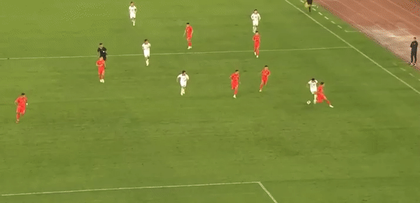 Thử nghiệm cầu thủ trẻ, ĐT Việt Nam thất bại 0-2 trước ĐT Trung Quốc ảnh 8 Thử nghiệm cầu thủ trẻ, ĐT Việt Nam thất bại 0-2 trước ĐT Trung Quốc ảnh 8