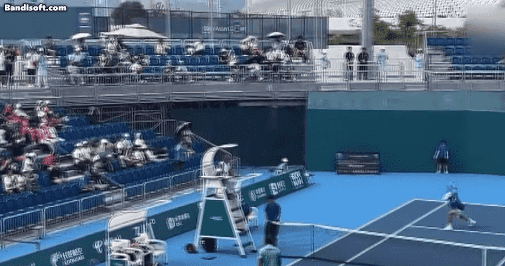 Pha đập vợt của Kwon Soon-woo đã khơi dậy những tranh cãi trong làng tennis Hàn Quốc Pha đập vợt của Kwon Soon-woo đã khơi dậy những tranh cãi trong làng tennis Hàn Quốc