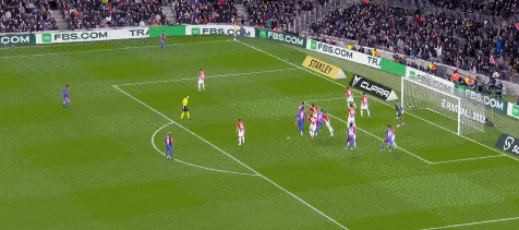 Bàn mở tỷ số của Aubameyang