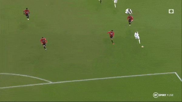 Bàn ấn định chiến thắng của Spezia