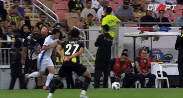 Bàn phản lưới của Benzema Bàn phản lưới của Benzema