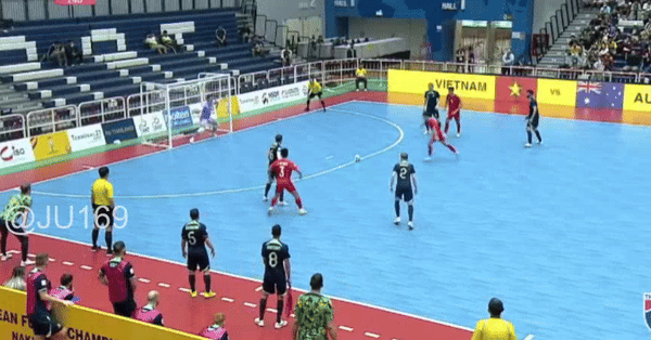 Chiến thắng 'điên rồ' đưa futsal Việt Nam vào chung kết Đông Nam Á 2024 ảnh 4 Chiến thắng 'điên rồ' đưa futsal Việt Nam vào chung kết Đông Nam Á 2024 ảnh 4