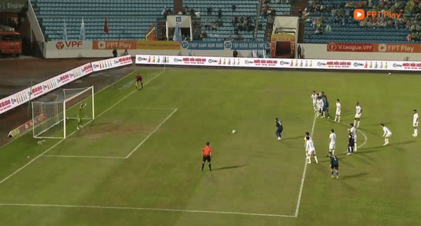 Thắng dễ Bình Định, Nam Định tái chiếm ngôi đầu LPBank V-League 2024/25 ảnh 8