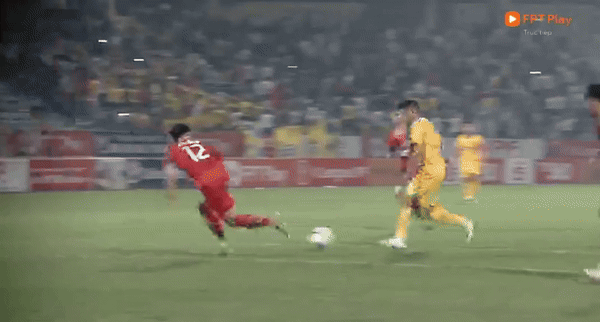 Đánh bại SLNA, Thể Công Viettel trở lại tốp 3 ảnh 7 Đánh bại SLNA, Thể Công Viettel trở lại tốp 3 ảnh 7