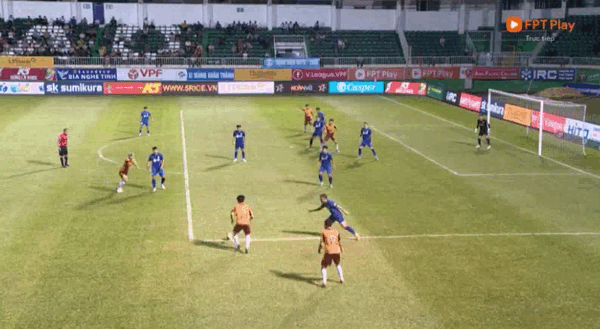 Đánh bại SLNA, LPB HAGL tiến gần cơ hội trụ hạng ảnh 9 Đánh bại SLNA, LPB HAGL tiến gần cơ hội trụ hạng ảnh 9