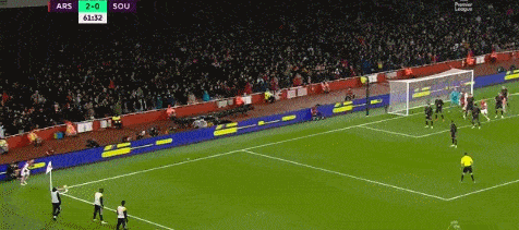 Gabriel ấn định chiến thắng 3-0