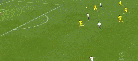 Kane ghi bàn mở tỷ số