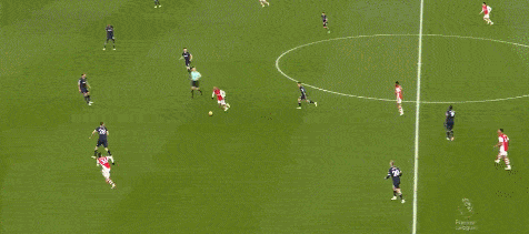 Bàn mở tỷ số của Arsenal