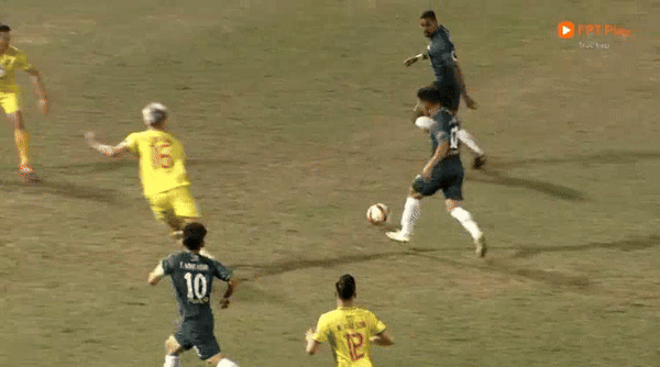 Tân binh tỏa sáng, HAGL gây sốc tại sân Thanh Hóa ảnh 3