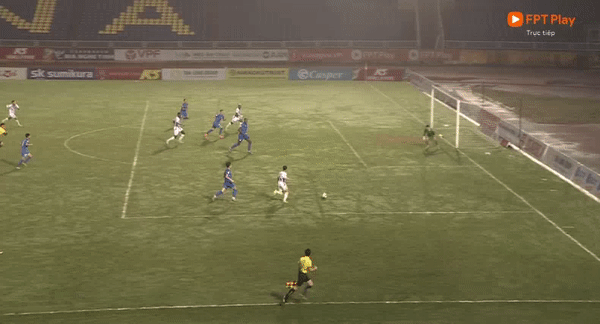 SLNA hoà kịch tính Quảng Nam trong trận đấu có 8 bàn thắng ảnh 3