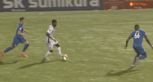 SLNA hoà kịch tính Quảng Nam trong trận đấu có 8 bàn thắng ảnh 4