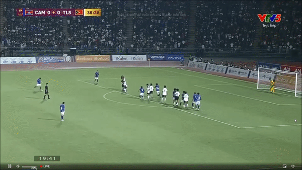 SEA Games 32: Đại thắng U22 Timor Leste 4-0, U22 Campuchia qua mặt Indonesia chiếm ngôi đầu bảng A ảnh 12 SEA Games 32: Đại thắng U22 Timor Leste 4-0, U22 Campuchia qua mặt Indonesia chiếm ngôi đầu bảng A ảnh 12