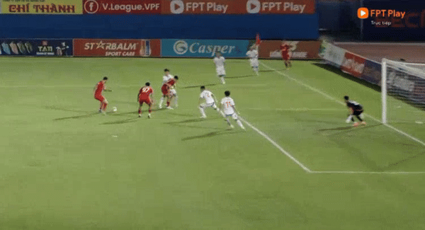 Dứt điểm vô duyên, Becamex Bình Dương và Thể Công Viettel chia điểm ảnh 4