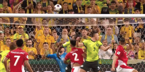 Indonesia thua đậm Australia ngày ra mắt HLV Kluivert ảnh 4