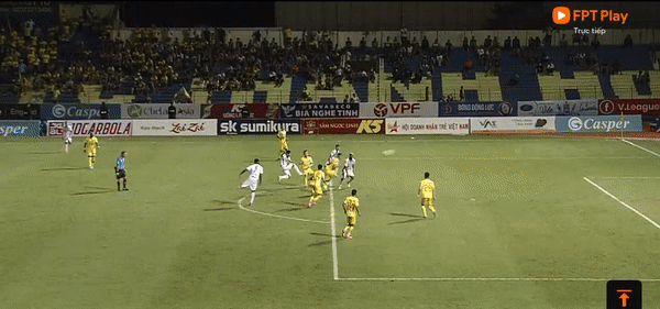 Thanh Hoá lấy đủ 3 điểm trước SLNA ảnh 4 Thanh Hoá lấy đủ 3 điểm trước SLNA ảnh 4