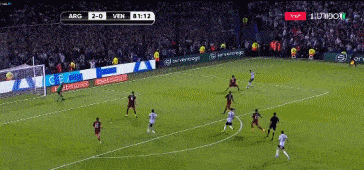 Messi nâng tỷ số lên 2-0 Messi nâng tỷ số lên 2-0