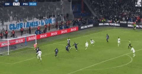 Malinovsky chấm dứt hy vọng của PSG bằng cú nã đại bác vào đầu hiệp 2 Malinovsky chấm dứt hy vọng của PSG bằng cú nã đại bác vào đầu hiệp 2