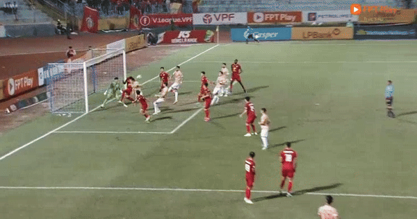 Quang Hải tỏa sáng phút bù giờ, CAHN thoát thua trên sân nhà ảnh 23 Quang Hải tỏa sáng phút bù giờ, CAHN thoát thua trên sân nhà ảnh 23