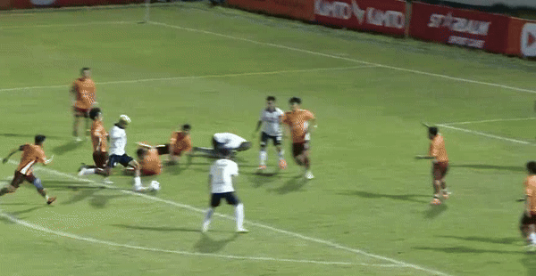 HAGL bất bại trận thứ 4 liên tiếp ở LPBank V-League 1-2024/25 ảnh 6 HAGL bất bại trận thứ 4 liên tiếp ở LPBank V-League 1-2024/25 ảnh 6